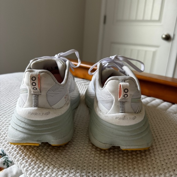 Saucony Hurricane 24 Running Shoes White Foam, Women’s Size 6.5 - Picture 4 of 8